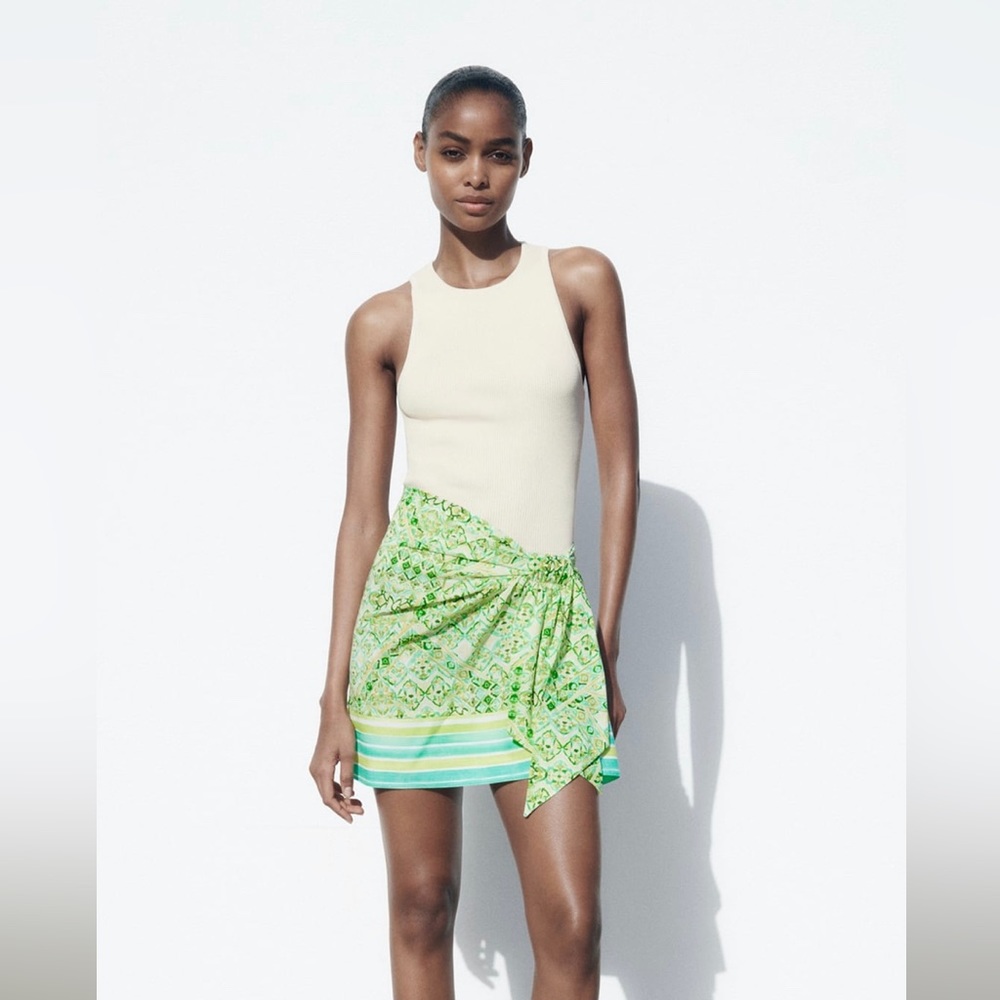 ZARA Printed mini skirt